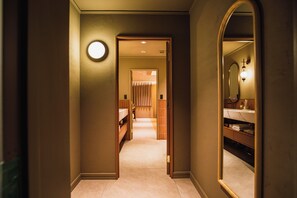 Superior Twin Room | Bathroom - SABLIER by R HOTEL (Tateba, Naniwa-ku, Osaka)