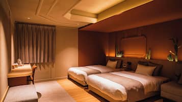 In-room safe, desk, blackout curtains, free WiFi