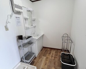 Private kitchen - ChatoNoYado Tea Capital Inn  Guesthouse limited / Shimada City Shizuoka (Shimada City)