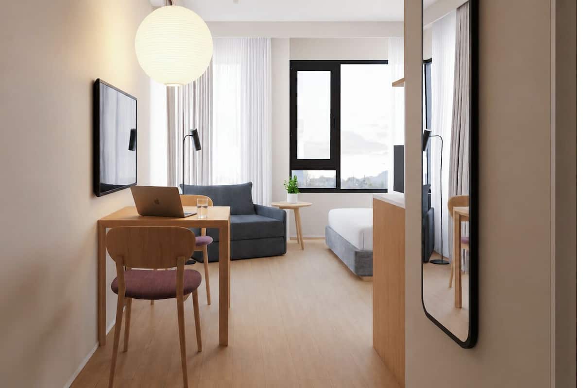 Cortinas blackout, tabla de planchar con plancha y wifi gratis
