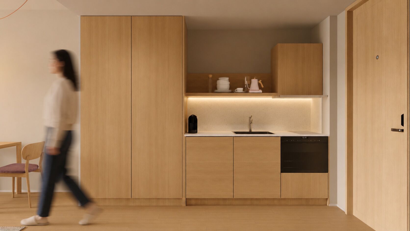 Minikjøleskap og mikrobølgeovn