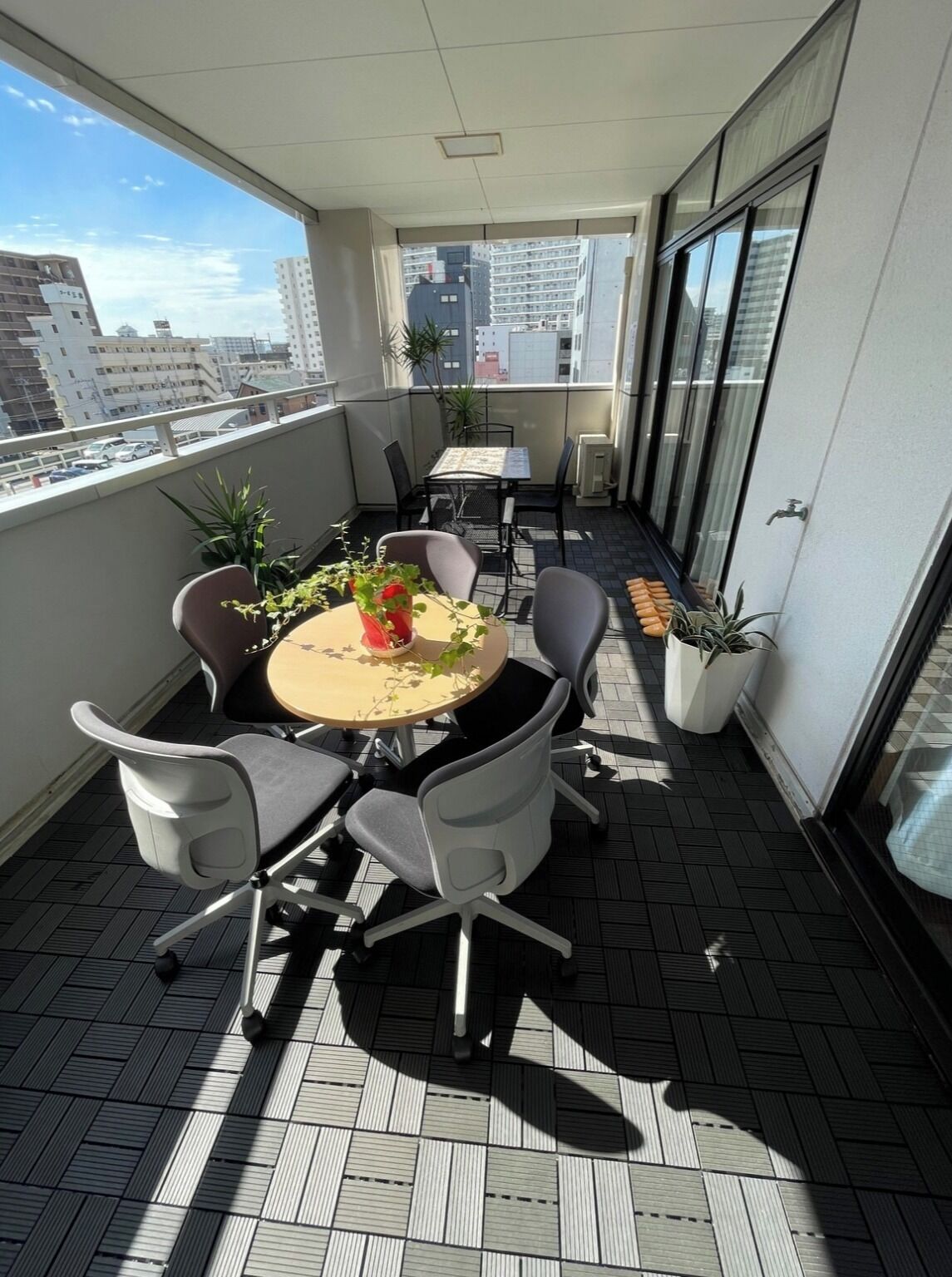 屋外ダイニングエリア