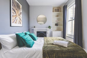 3 bedrooms - Designer Battersea Family Home | 3BR | Sleeps 6 (Greater London)