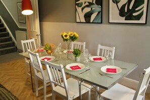 Dining - Designer Battersea Family Home | 3BR | Sleeps 6 (Greater London)