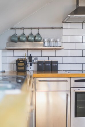 Private kitchen - Designer Battersea Family Home | 3BR | Sleeps 6 (Greater London)