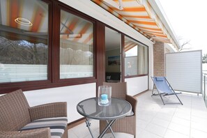 Outdoor dining - The Island Seaside Apartment 6 - The Island (Timmendorfer Strand)
