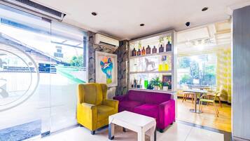 Entrance / Reception