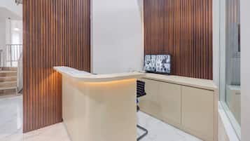 Entrance / Reception