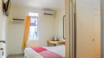 Desk, WiFi (free), bed sheets