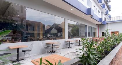 Luxury Deluxe DBL Retreat W/ Free WiFi and Parking