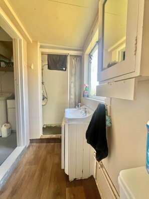 Bathroom - Ocean Dunes Retreat - Sauna & Spa (Waipapakauri)