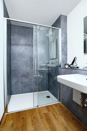 Comfort Condo, Mountain View | Bathroom - Berg Fux Ferienhaus und Wohnungen (Sonthofen)