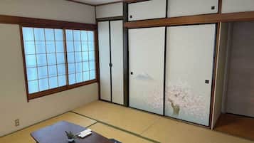 Comfort House, 2 Bedrooms | Free WiFi, bed sheets