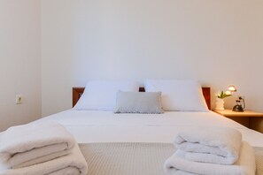 4 bedrooms, iron/ironing board, WiFi, bed sheets - Aelia Maisonette by RentalsPro - Fourka Halkidiki (Fourka)