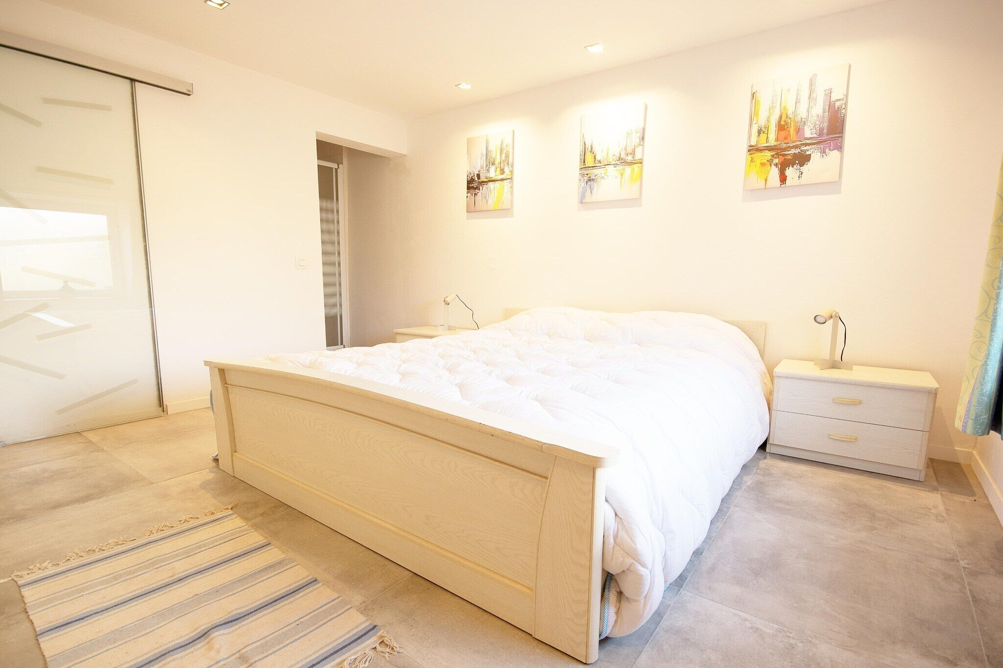 3 bedrooms, desk, free WiFi, bed sheets