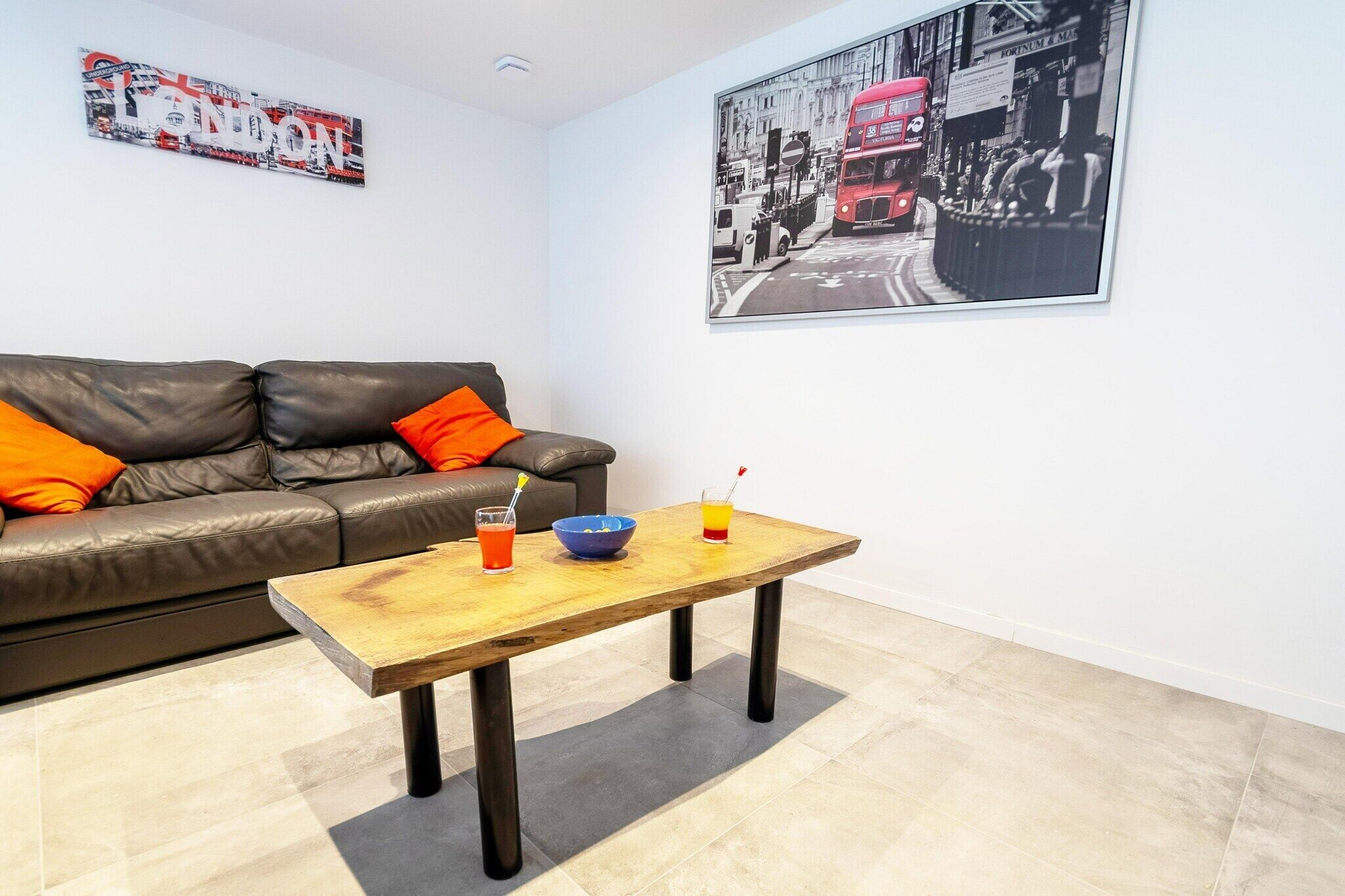 Smart TV, books, offices