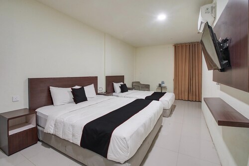 Family Luxury Suite W/Free WiFi and Parking
