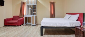 Luxury Deluxe DBL Retreat W/ Free WiFi and Parking