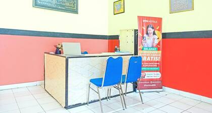 Cozy Twin Escape in Indonesia with Free WiFi