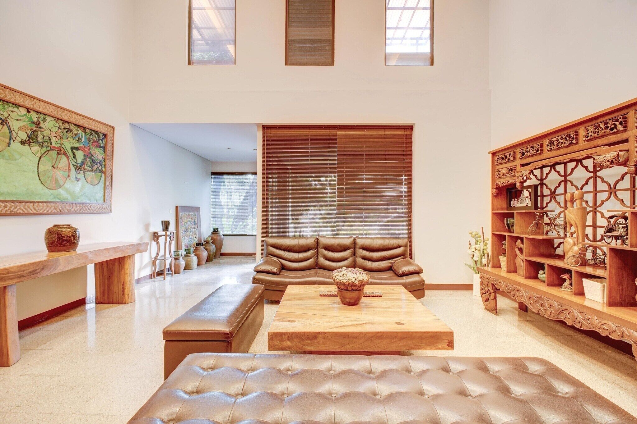Entrance / Reception