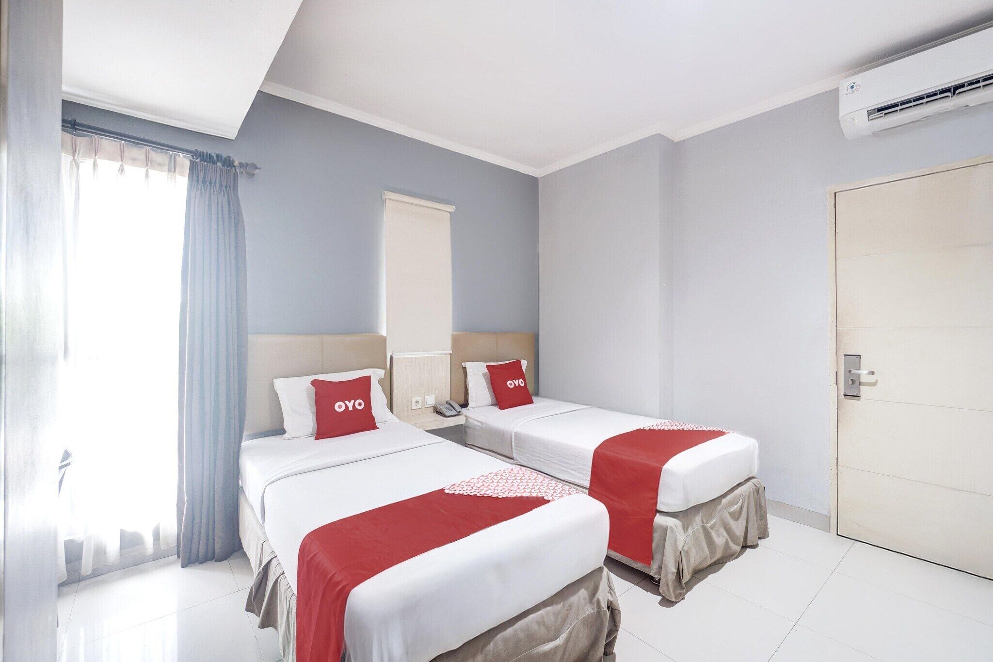 WiFi (free), bed sheets