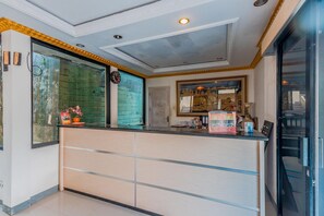 Lobby - Stylish DBL Suite Escape W/ Free WiFi and Parking (Bogor)