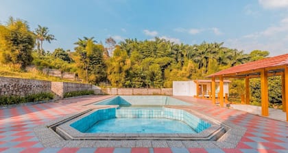 Cozy Twin Escape with Free WiFi and Parking