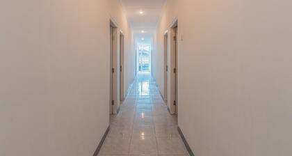 Luxury Deluxe DBL Retreat W/ Free WiFi and Parking