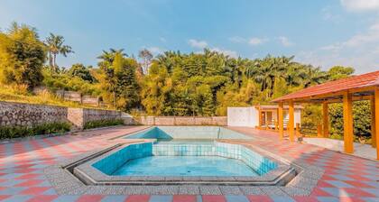 Luxury Deluxe DBL Retreat W/ Free WiFi and Parking