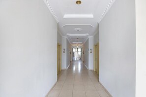Interior - Luxury Deluxe DBL Retreat W/ Free WiFi and Parking (Jakarta)