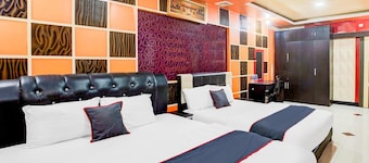 Family Luxury Suite W/Free WiFi and Parking