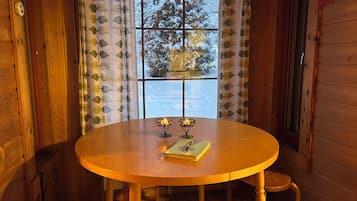 Economy Cabin, Balcony, Lake View | Private kitchen