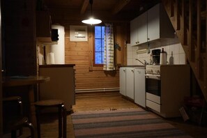 Private kitchen - Old School Lodge Tahko Beach House (Kuopio)