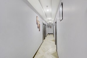 Interior - Townhouse Central Prayagraj Bus Terminal (Prayagraj)