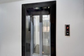 Interior - Townhouse Central Prayagraj Bus Terminal (Prayagraj)