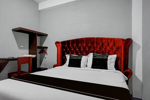 1 dormitorio, escritorio, wifi gratis y ropa de cama