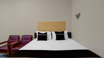 1 chambre, bureau, Wi-Fi gratuit, draps fournis