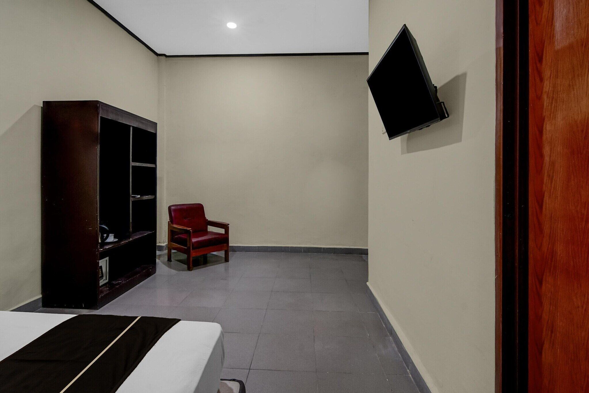 1 chambre, bureau, Wi-Fi gratuit, draps fournis