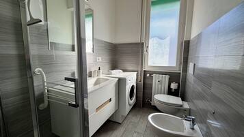 Apartment (1 Bedroom) | Bathroom | Shower, bidet