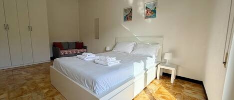 公寓 (1 Bedroom) | 1 間睡房、床單