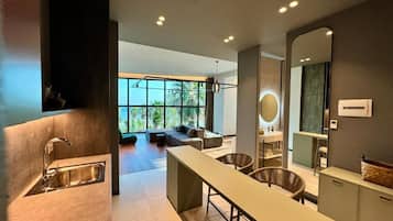 Apartamento luxo, vista para o mar | Parte interna