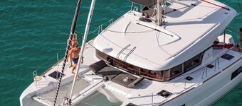 Caribbean Dream: Sun-soaked Sailing Adventure from Tortola, Islas Vírgenes Británicas