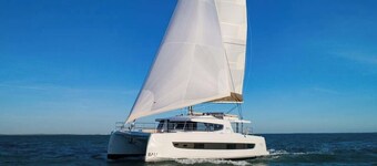 Caribbean Dream: Sun-soaked Sailing Adventure from Tortola, Islas Vírgenes Británicas
