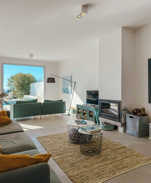 TV, fireplace - Sunny Villa with Pool & Distant Sea Views (Faro)
