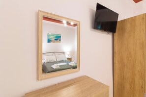 2 bedrooms, iron/ironing board, free WiFi, bed sheets - Kathys Apartments - Aristidis in Old town (Old Town Rhodes)