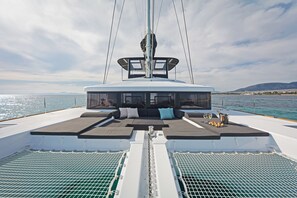 Property grounds - Sun-Kissed Sailing Adventure in Islas Sarónicas (Alimos)