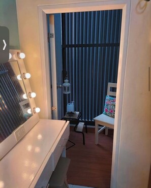 Διαμέρισμα (Condo), 1 Υπνοδωμάτιο, Πρόσβαση για Άτομα με Αναπηρία, Ιδιωτική Πισίνα | Περιοχή καθιστικού