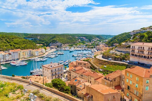 Sun-Kissed Sailing Adventure in Bonifacio, Córcega