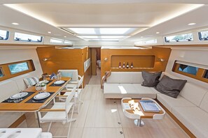 Dining - Sun-Kissed Sailing Adventure in Islas Sarónicas (Alimos)