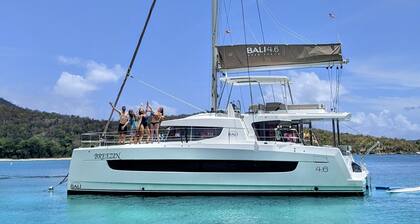 Caribbean Dream: Sun-soaked Sailing Adventure from Tortola, Islas Vírgenes Británicas